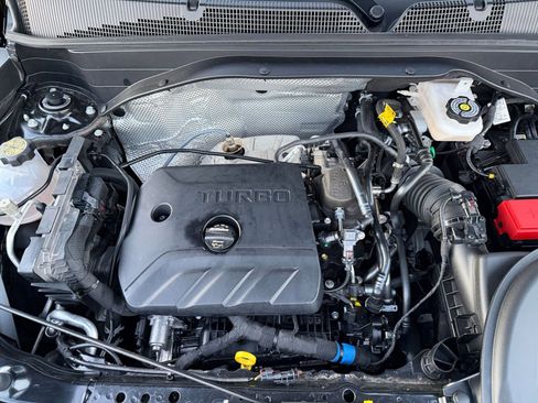 Used 2025 Chevrolet TrailBlazer LT image 30