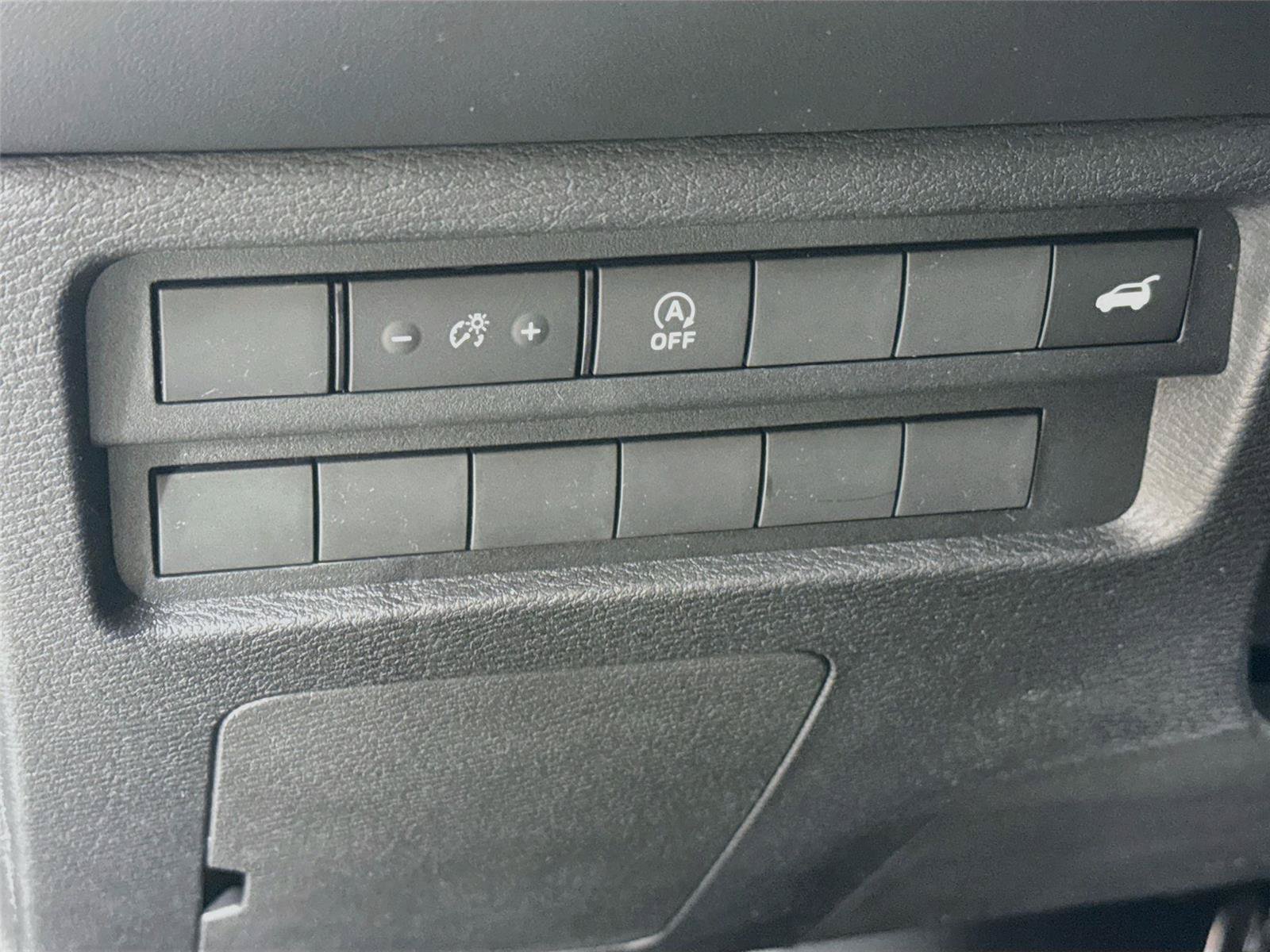 New 2026 Mitsubishi Outlander SE FWD image 7