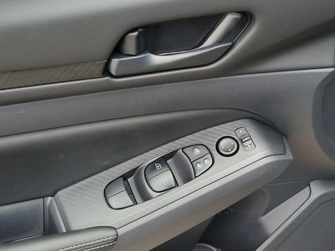 New 2026 Nissan Altima 2.5 SV FWD image 22