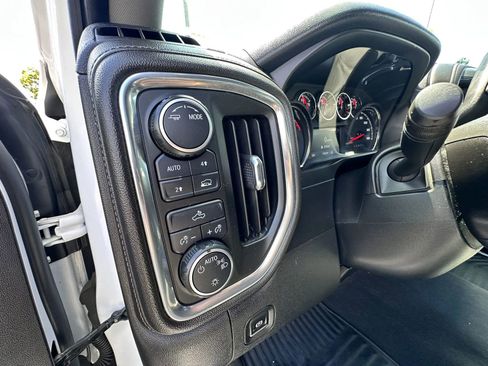 Used 2020 Chevrolet Silverado 1500 LT w/ All-Star Edition AWD/4WD image 30