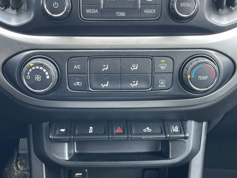 Used 2018 Chevrolet Colorado LT w/ LT Convenience Package image 7