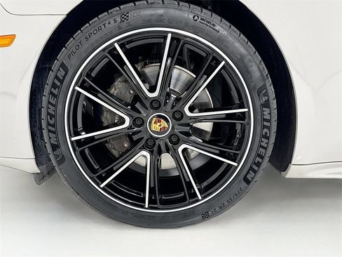 Certified 2023 Porsche Panamera image 34