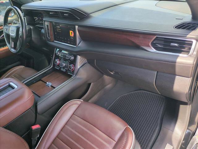 Used 2023 GMC Yukon XL Denali Ultimate AWD/4WD image 22