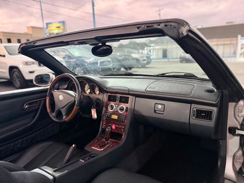 Used 2003 Mercedes-Benz SLK 320 image 30