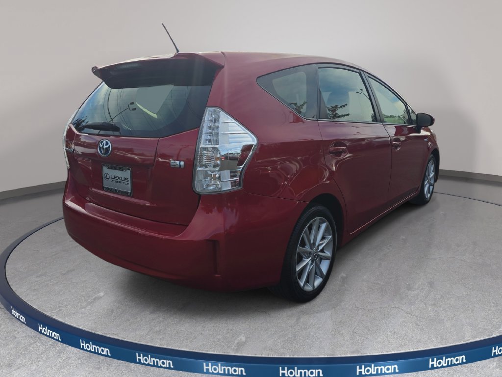 Used 2014 Toyota Prius V Five FWD image 6
