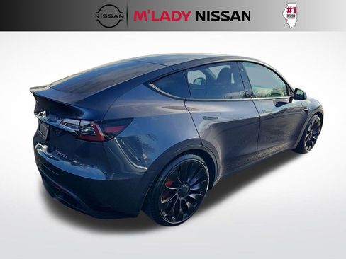 Used 2023 Tesla Model Y Performance image 6