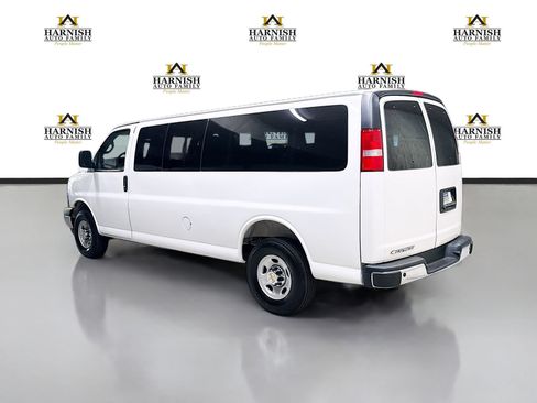 Used 2025 Chevrolet Express 3500 LT w/ LT Preferred Equipment Group RWD image 9