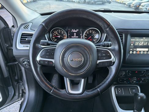 Used 2020 Jeep Compass Latitude w/ Safety & Security Group image 22