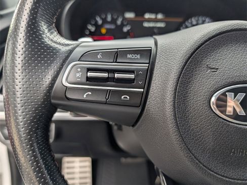 Used 2019 Kia Stinger GT2 image 13