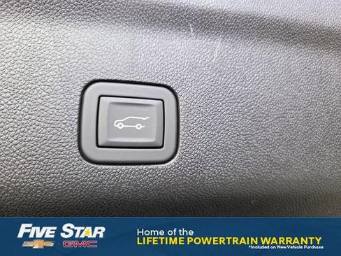 New 2026 Chevrolet Suburban High Country AWD/4WD image 15