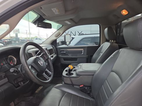 Used 2017 RAM 5500 Tradesman w/ Power & Remote Entry Group AWD/4WD image 6