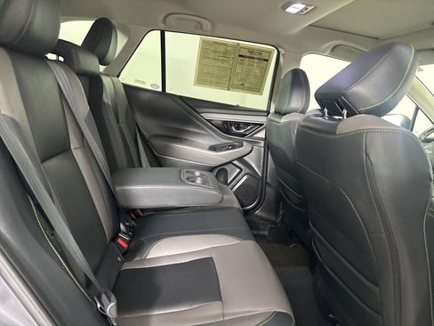 Used 2025 Subaru Outback Onyx Edition AWD/4WD image 25