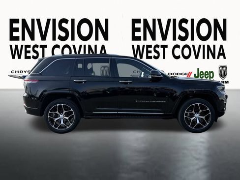 Certified 2022 Jeep Grand Cherokee Summit image 12