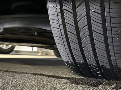 Used 2018 Chevrolet Camaro ZL1 image 18