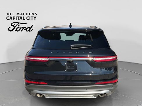 Used 2025 Lincoln Corsair AWD w/ Equipment Group 101A image 6