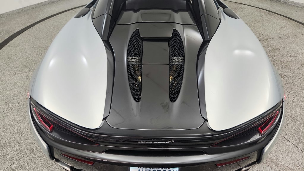 Used 2019 McLaren 570S Spider RWD image 22