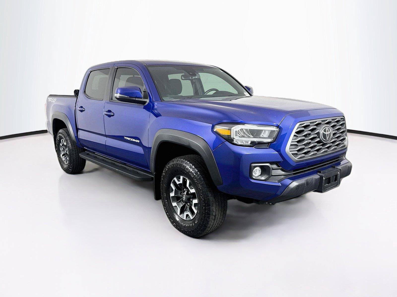Certified 2023 Toyota Tacoma TRD Off-Road AWD/4WD image 8