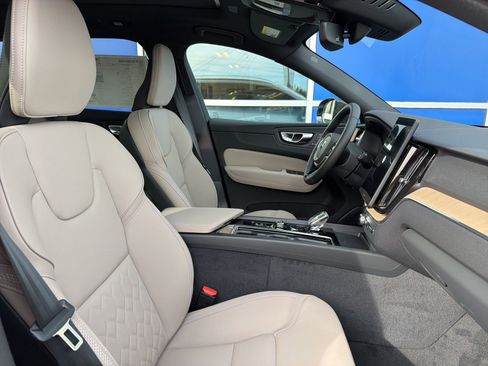 New 2026 Volvo XC60 B5 Core image 13