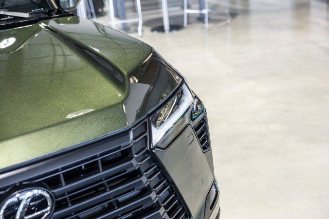 Used 2025 Lexus GX 550 w/ Cold Area Package AWD/4WD image 20