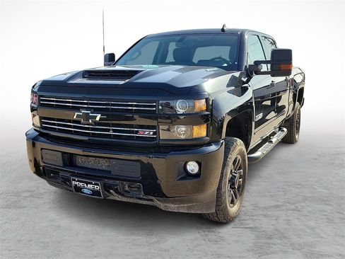 Used 2019 Chevrolet Silverado 2500 LTZ w/ Duramax Plus Package image 4