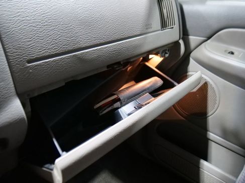 Used 2005 Dodge Ram 2500 Truck SLT w/ Light Group image 32