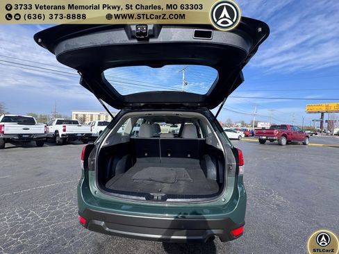 Used 2023 Subaru Forester AWD/4WD image 12