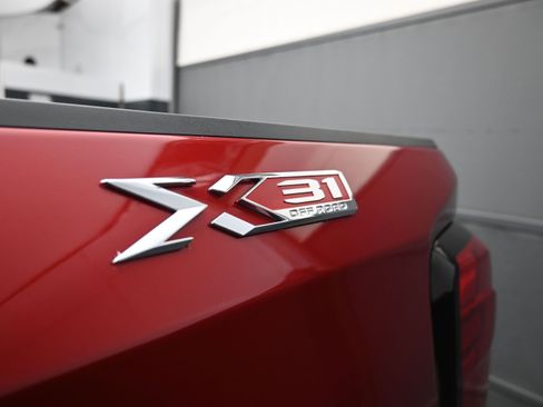 Used 2023 GMC Sierra 1500 Elevation w/ X31 Off-Road Package image 13