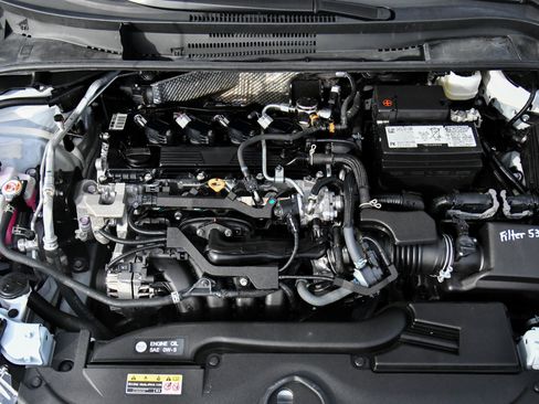 Used 2024 Toyota Corolla LE image 43