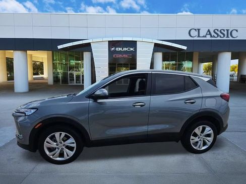 Used 2025 Buick Encore GX Preferred FWD image 4