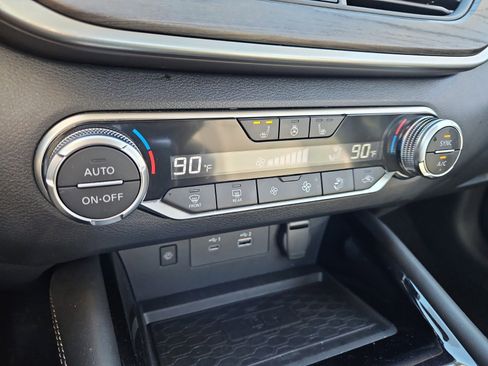 Used 2025 Nissan Altima 2.5 SL image 19