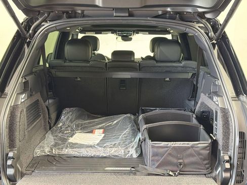 New 2026 Land Rover Range Rover Long Wheelbase SE AWD/4WD image 29
