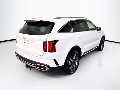 Certified 2023 Kia Sorento SX Prestige AWD/4WD image 5