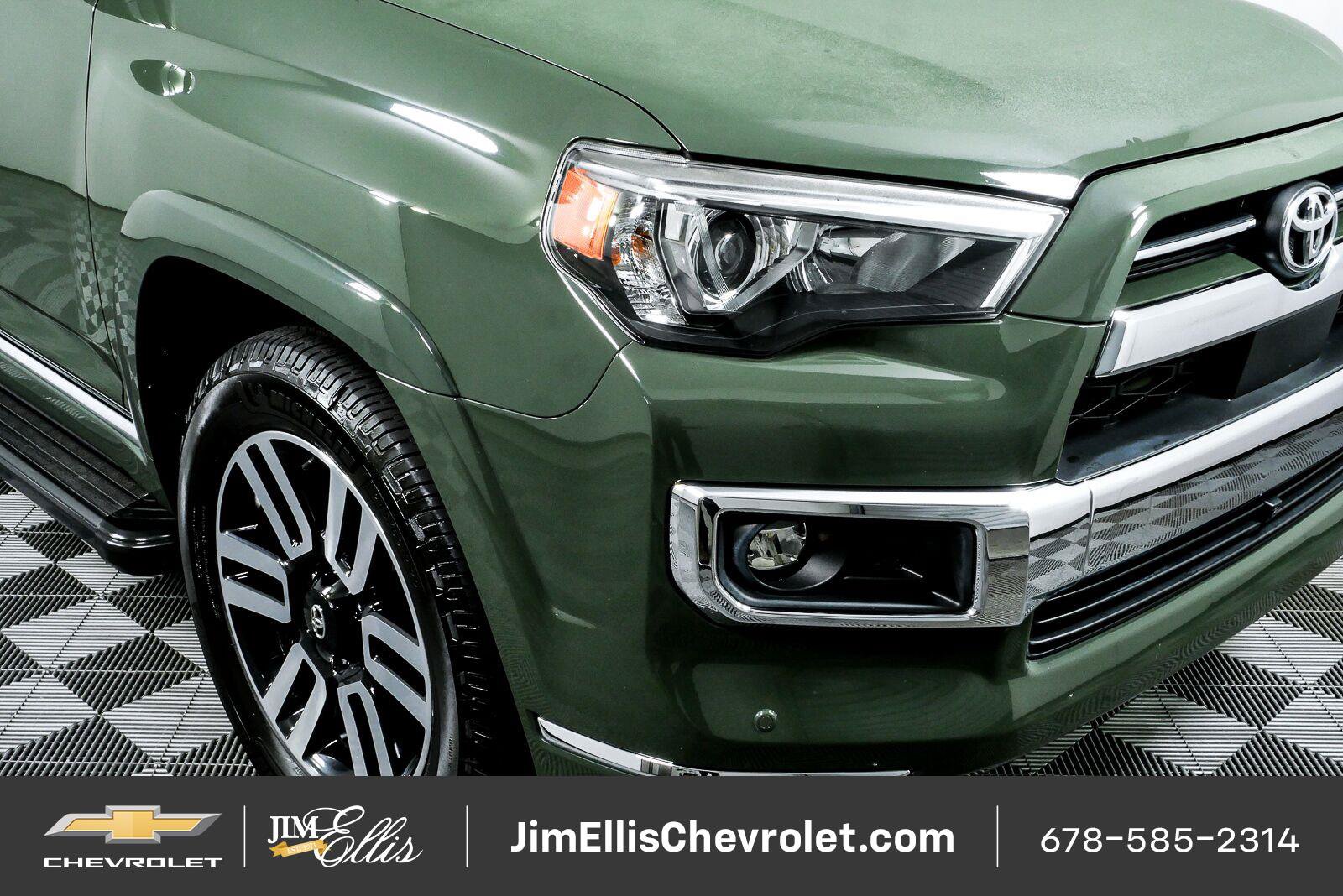 Used 2022 Toyota 4Runner Limited AWD/4WD image 35