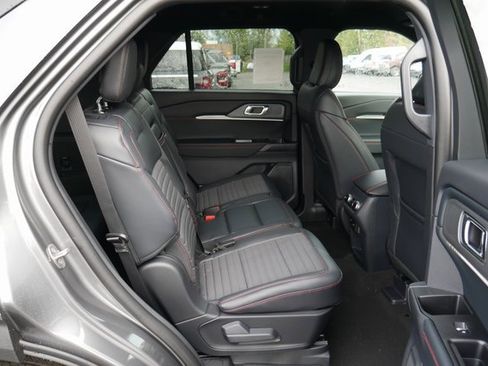 New 2026 Ford Explorer ST-Line w/ ST-Line Street Pack image 25