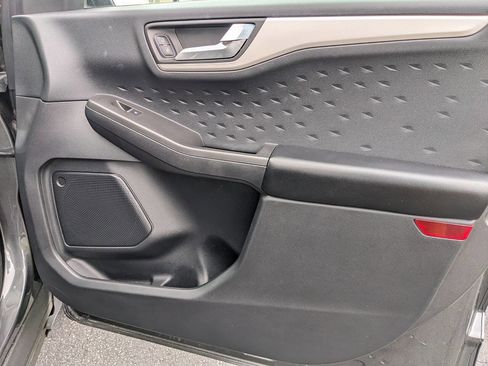 Used 2020 Ford Escape SEL FWD image 33