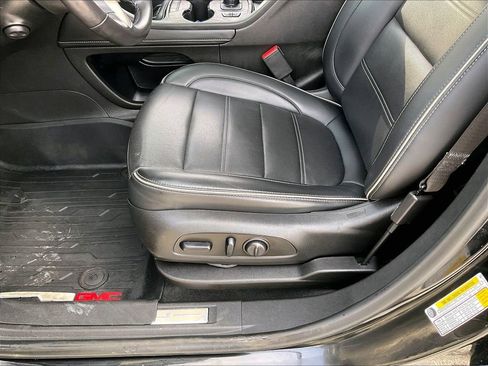 Used 2021 GMC Acadia Denali w/ Denali Ultimate Package image 35