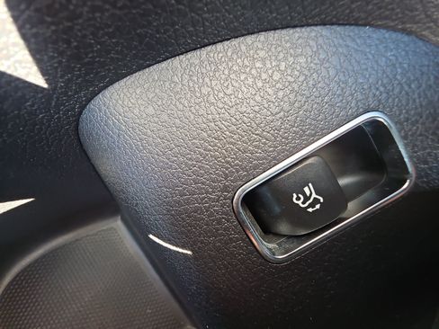 Used 2023 Mercedes-Benz GLS 580 4MATIC image 15