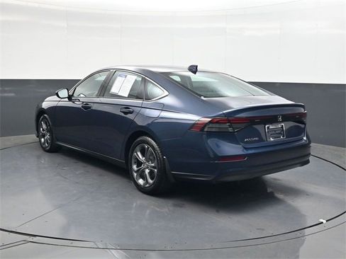 Used 2023 Honda Accord EX image 6