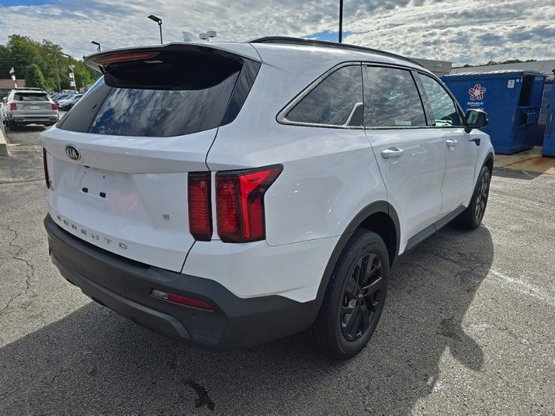 Used 2021 Kia Sorento S AWD/4WD image 8