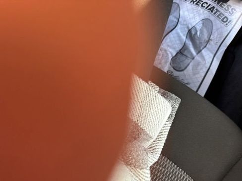 Used 2023 Kia Sorento LX image 34