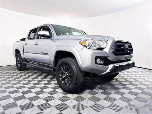 Used 2020 Toyota Tacoma SR5 image 1
