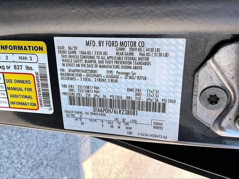 Used 2020 Ford Fusion SE FWD image 26