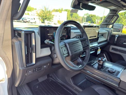 New 2026 GMC Hummer EV 4x4 Crew Cab image 26