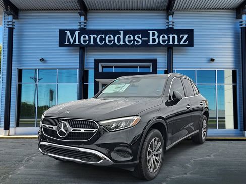 New 2026 Mercedes-Benz GLC 300 4MATIC image 3