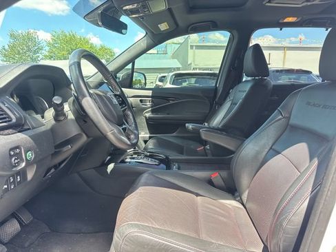 Used 2021 Honda Pilot Black Edition image 14