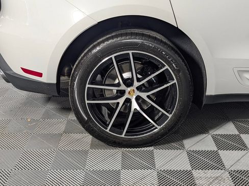 New 2026 Porsche Macan AWD/4WD image 13