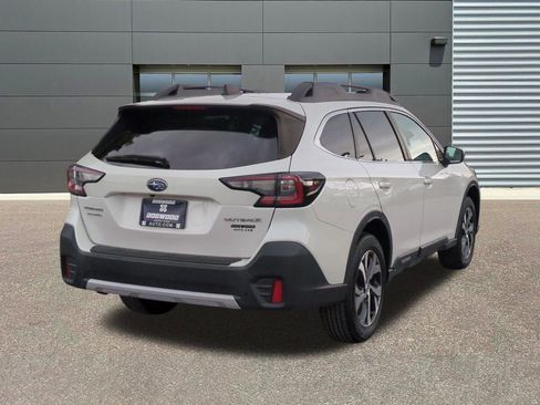 Used 2022 Subaru Outback Limited AWD/4WD image 7