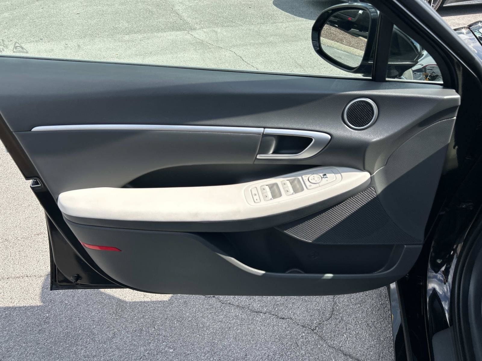 Used 2025 Hyundai Sonata SEL FWD image 26