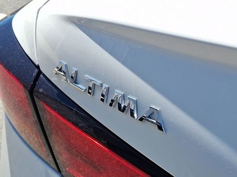 Used 2022 Nissan Altima 2.5 S FWD image 23