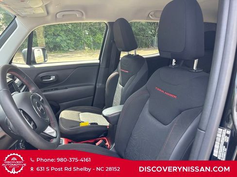 Used 2020 Jeep Renegade Trailhawk image 17